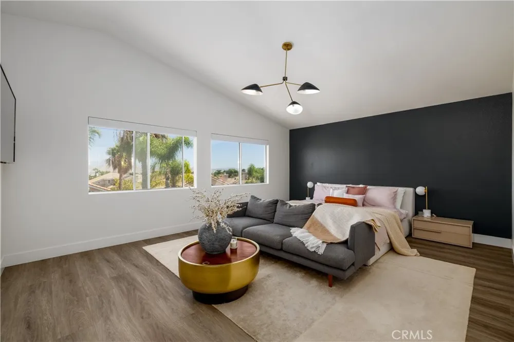 8744 Medford Riverside, CA 92508