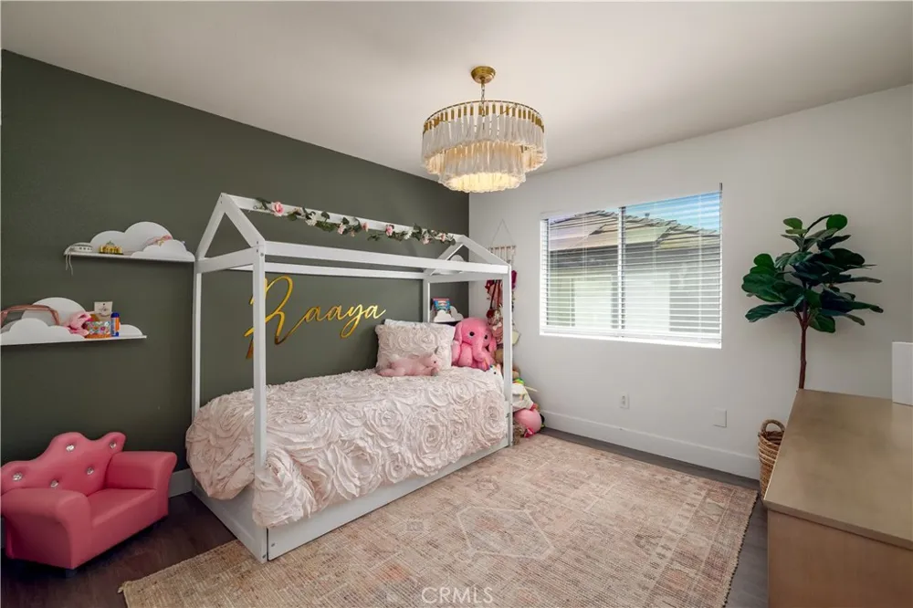 8744 Medford Riverside, CA 92508