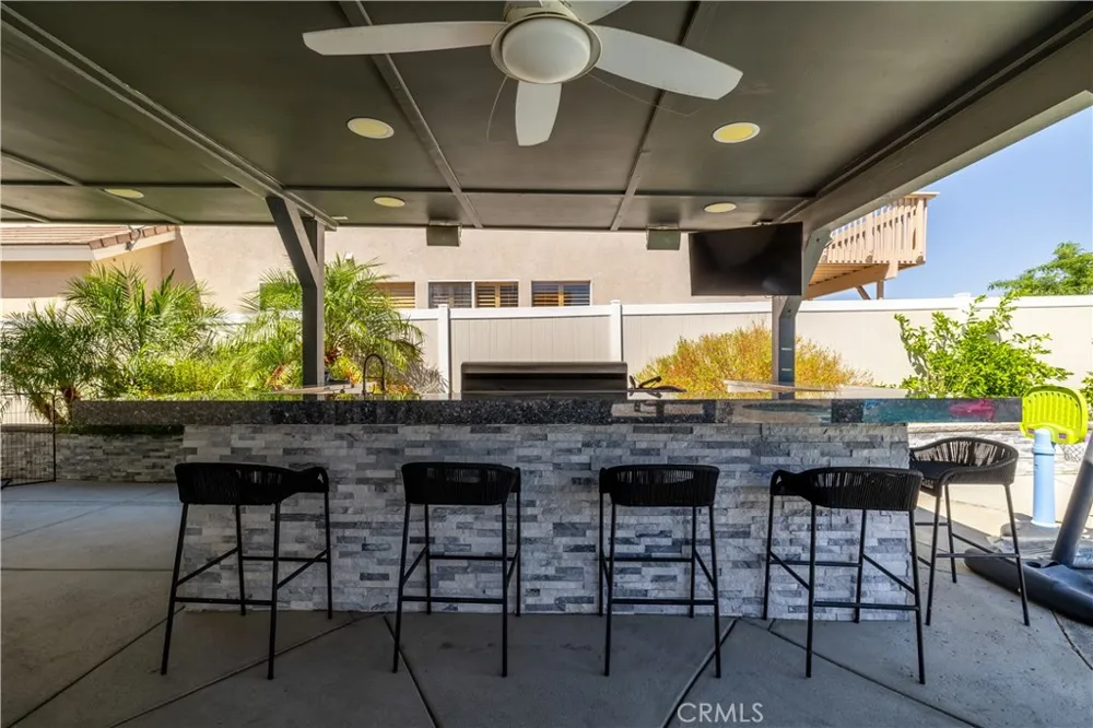 8744 Medford Riverside, CA 92508