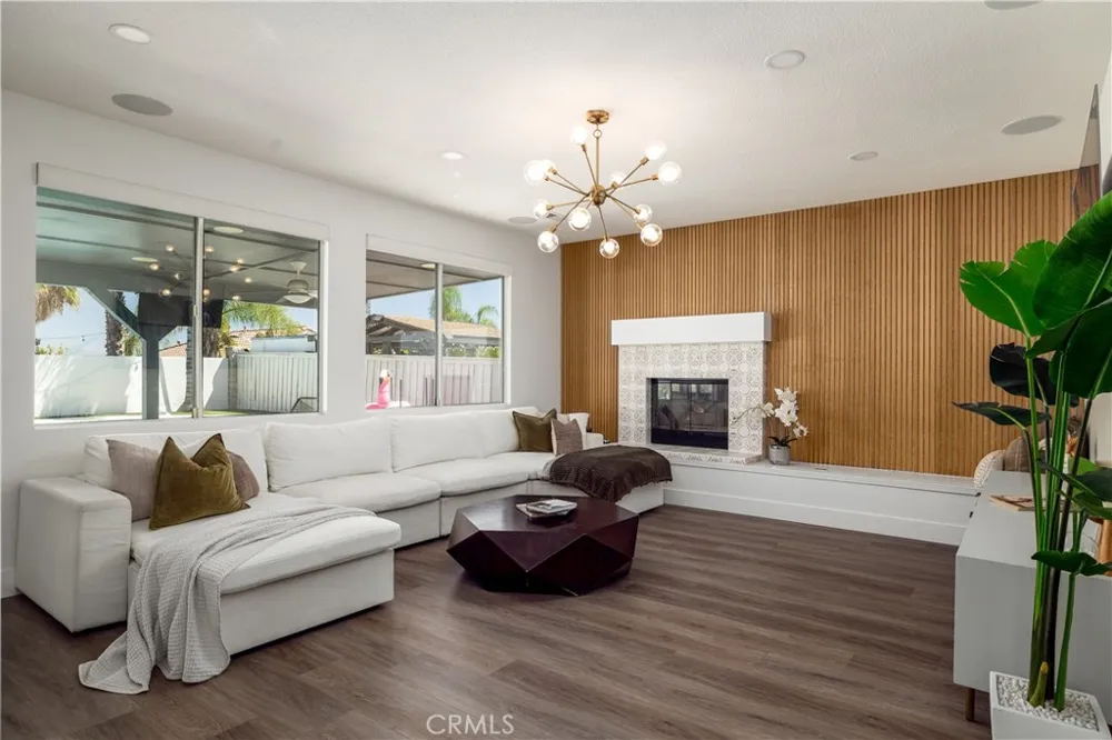 8744 Medford Riverside, CA 92508