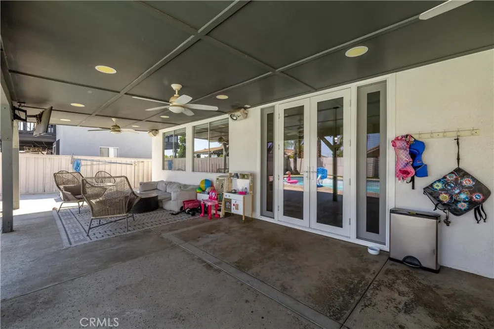 8744 Medford Riverside, CA 92508