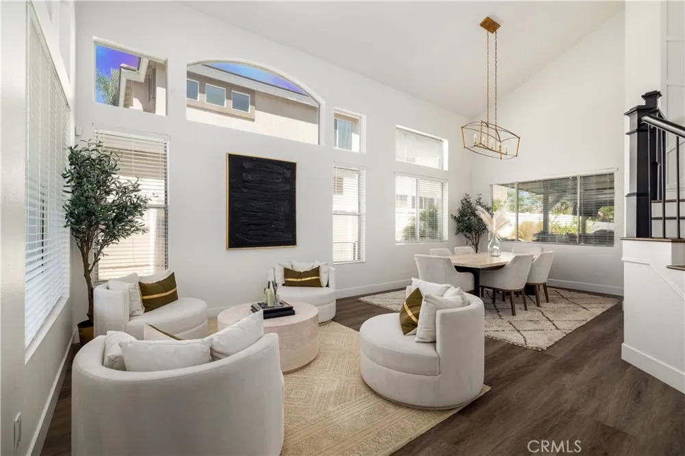 8744 Medford Riverside, CA 92508