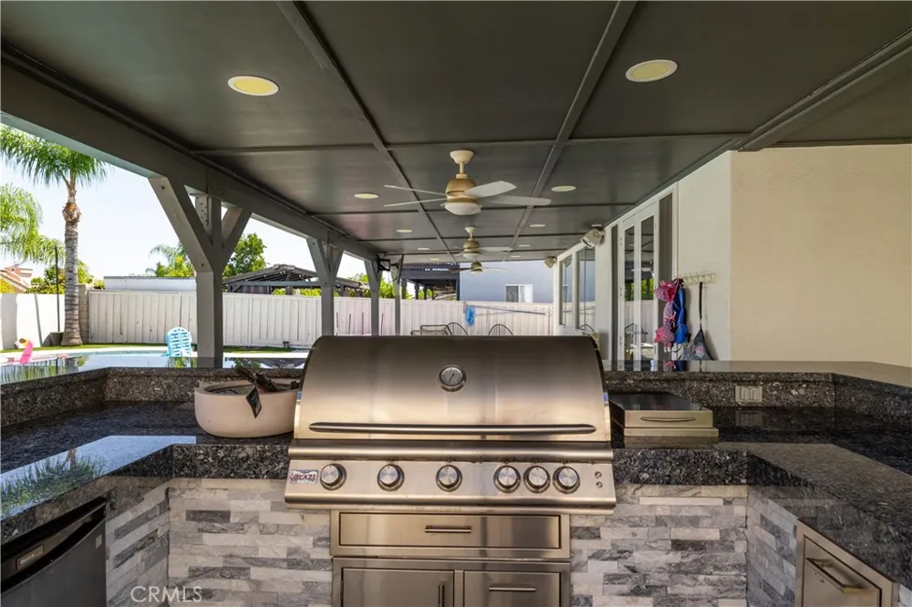 8744 Medford Riverside, CA 92508