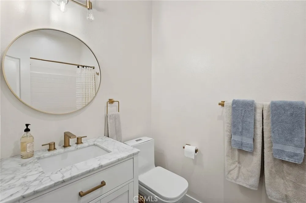 19945 Oakville Court Northridge, CA 91326