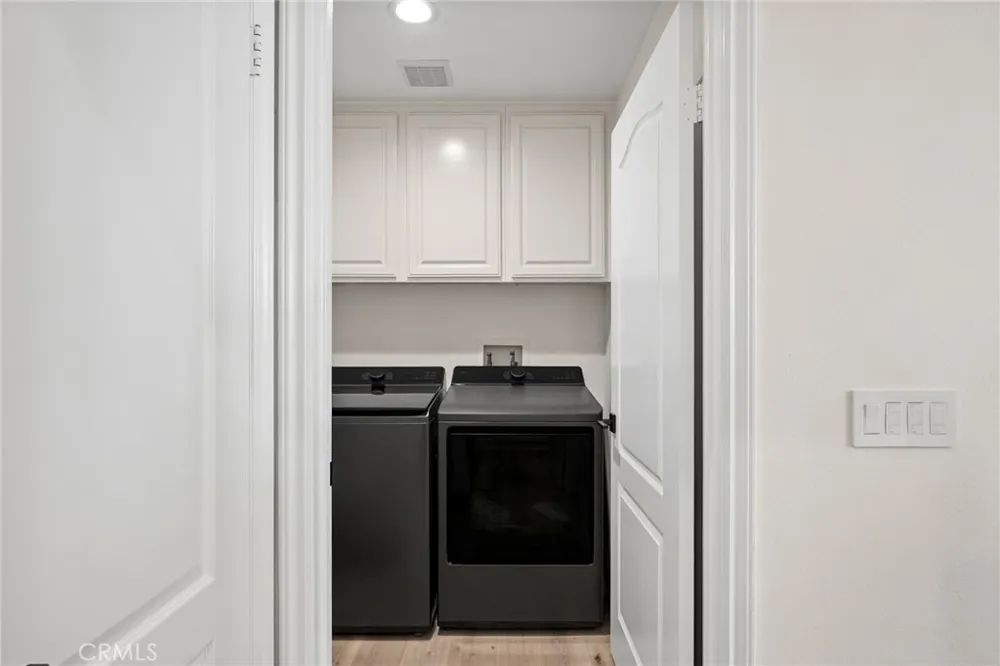 19945 Oakville Court Northridge, CA 91326