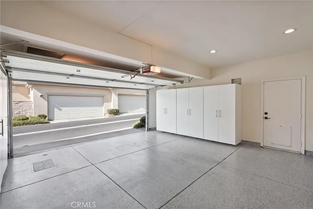 19945 Oakville Court Northridge, CA 91326