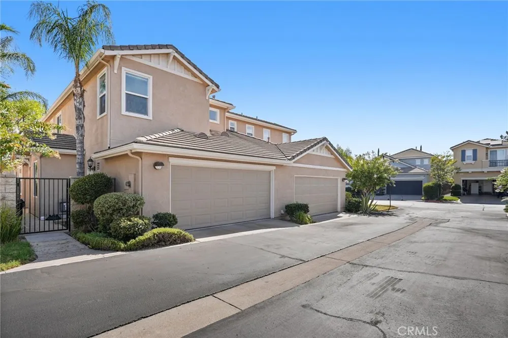 19945 Oakville Court Northridge, CA 91326