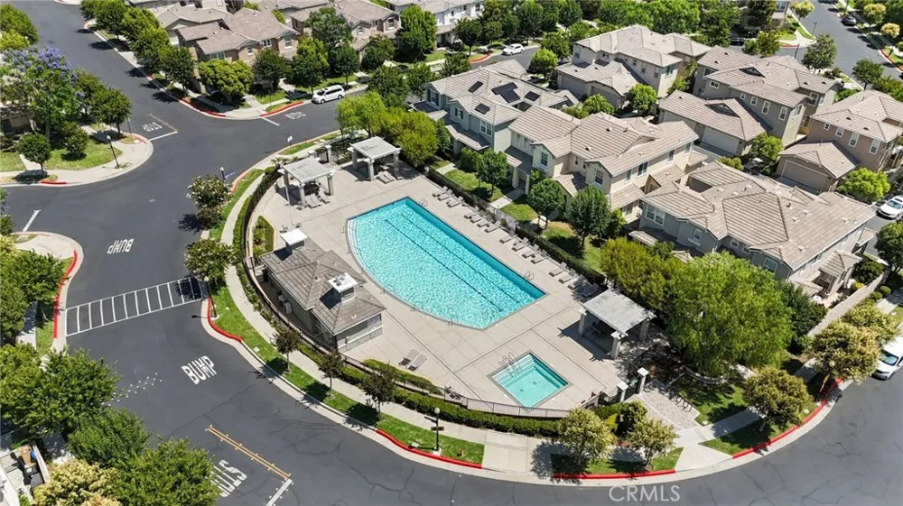 19945 Oakville Court Northridge, CA 91326