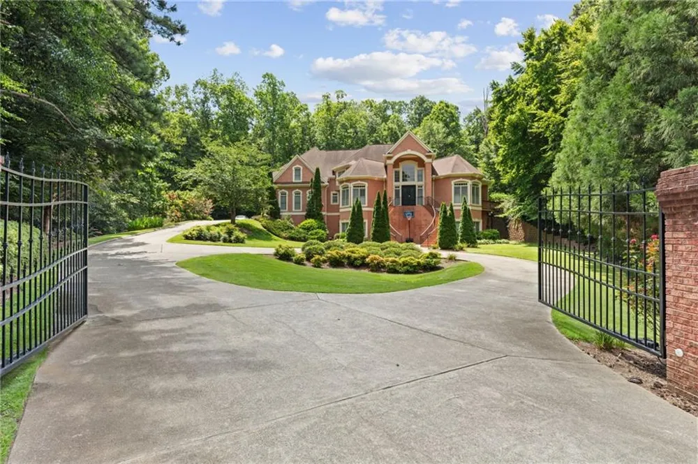 4680 Hamden Forest Drive SW Atlanta, GA 30331