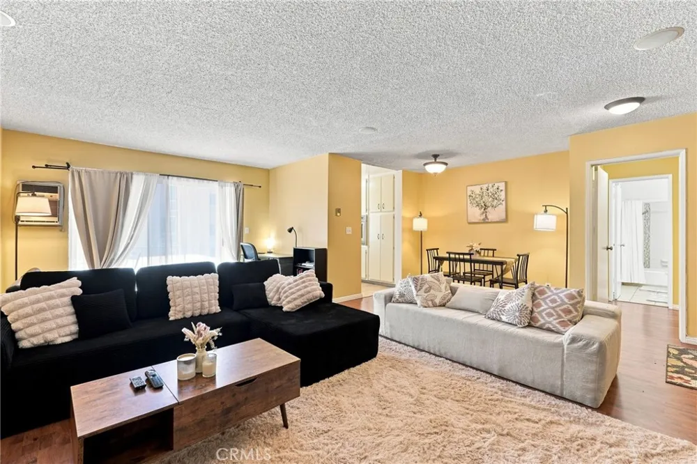 5625 Windsor Way #211 Culver City, CA 90230