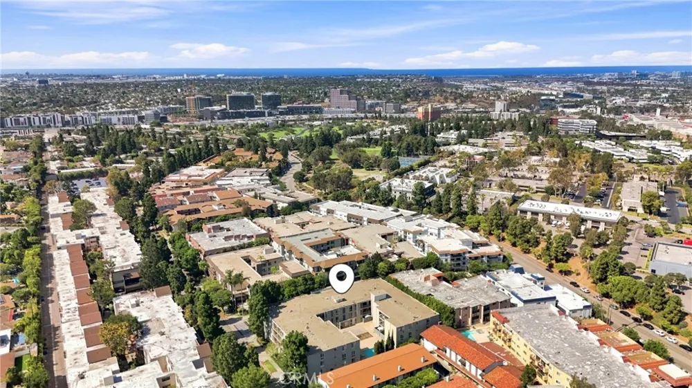 5625 Windsor Way #211 Culver City, CA 90230