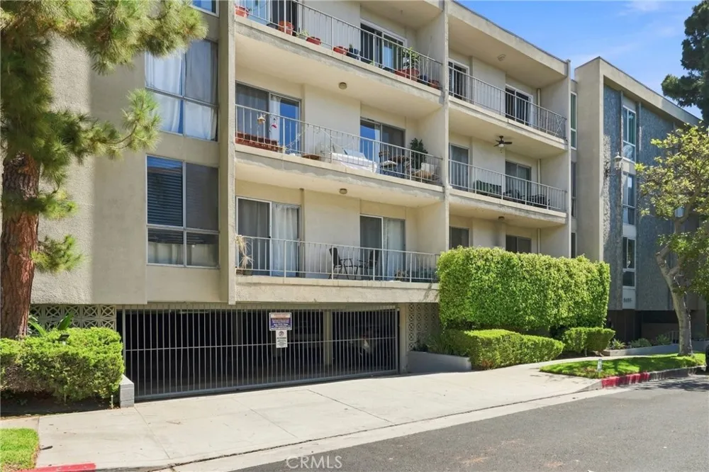 5625 Windsor Way #211 Culver City, CA 90230