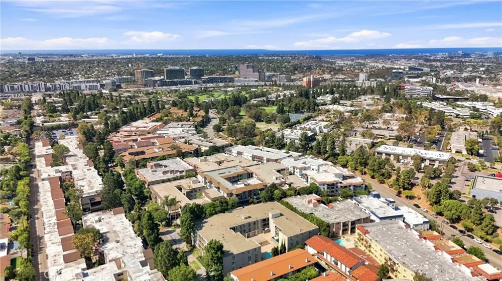 5625 Windsor Way #211 Culver City, CA 90230