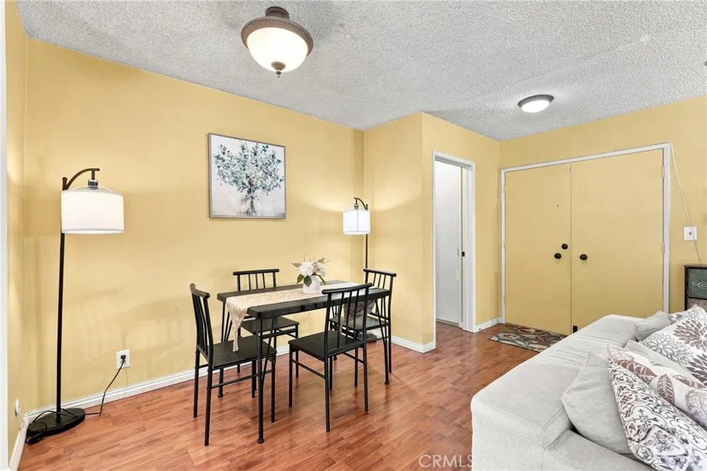 5625 Windsor Way #211 Culver City, CA 90230