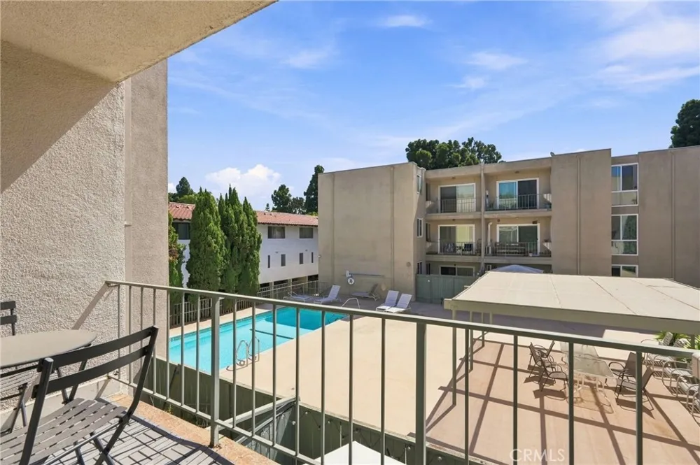 5625 Windsor Way #211 Culver City, CA 90230