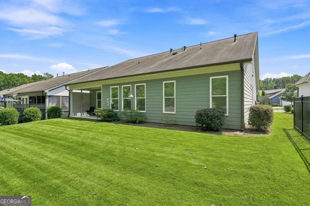 252 Saratoga DR Acworth, GA 30102