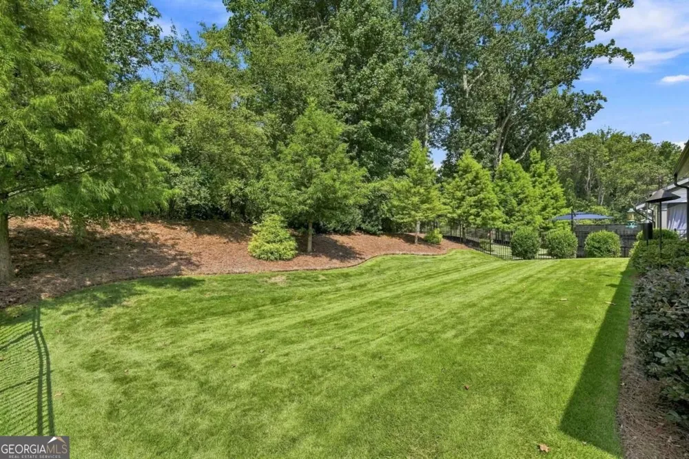 252 Saratoga DR Acworth, GA 30102