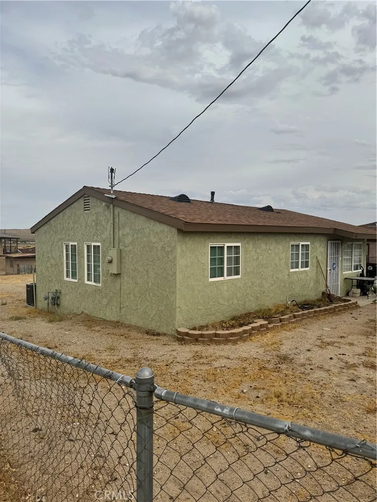 1407 Riverside Barstow, CA 92311
