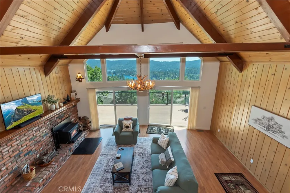 27721 Caribou Drive Lake Arrowhead, CA 92352