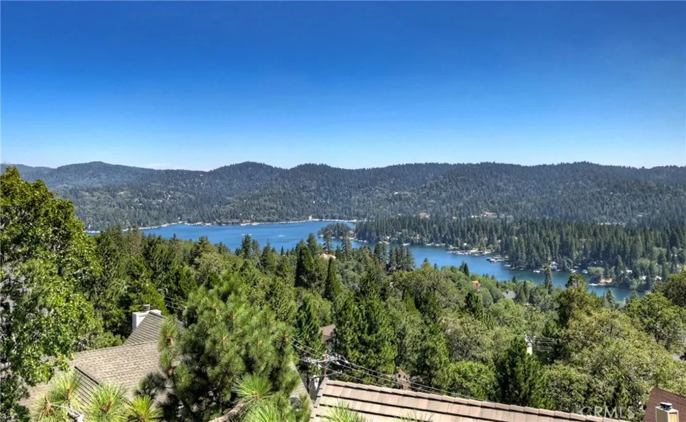 27721 Caribou Drive Lake Arrowhead, CA 92352