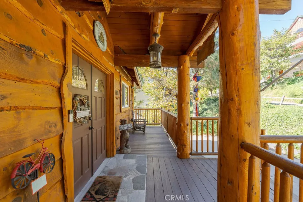 27721 Caribou Drive Lake Arrowhead, CA 92352