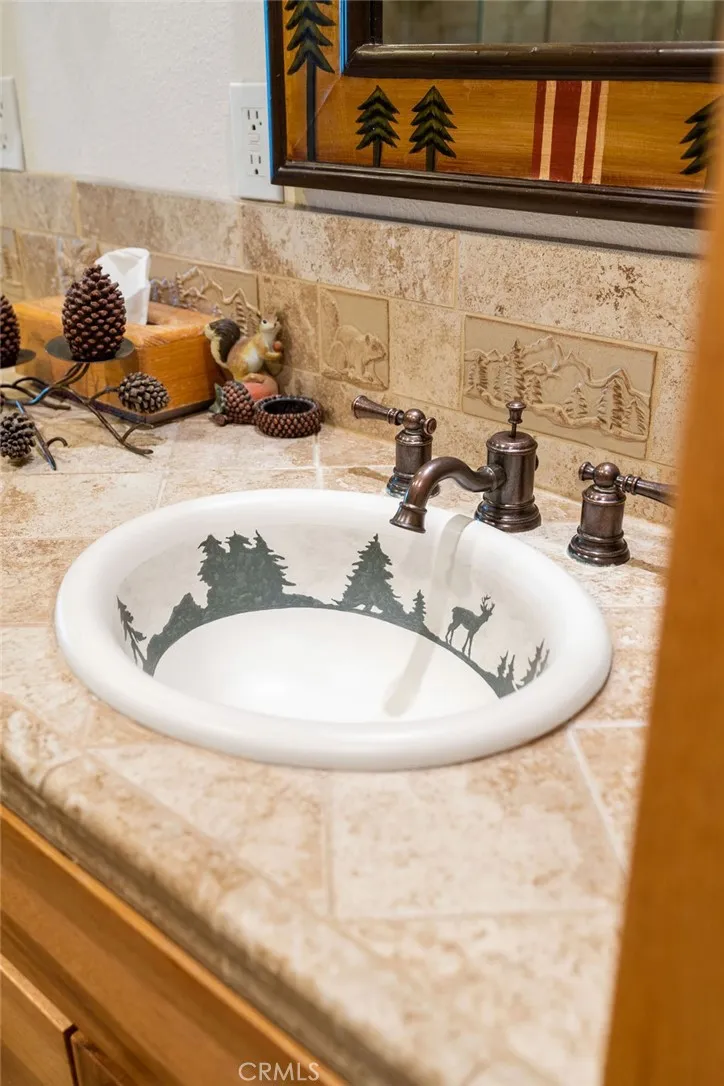 27721 Caribou Drive Lake Arrowhead, CA 92352