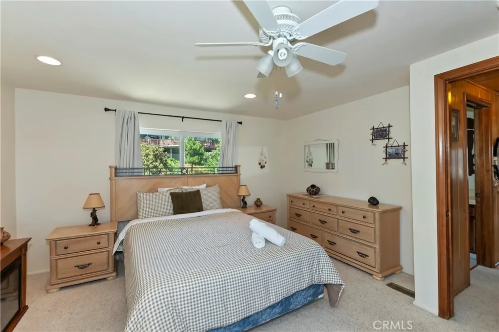 27721 Caribou Drive Lake Arrowhead, CA 92352