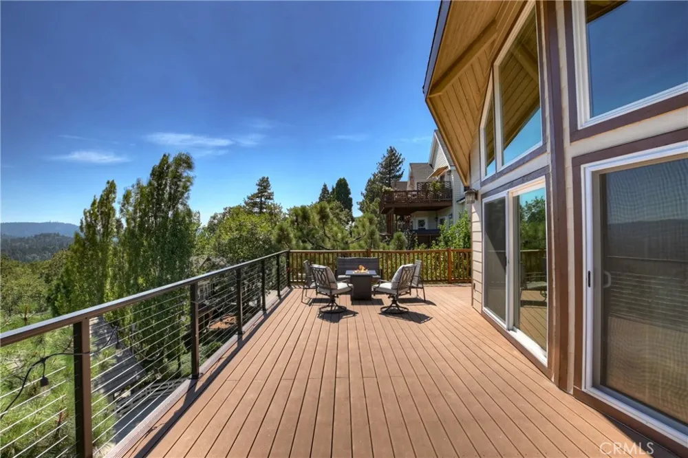 27721 Caribou Drive Lake Arrowhead, CA 92352