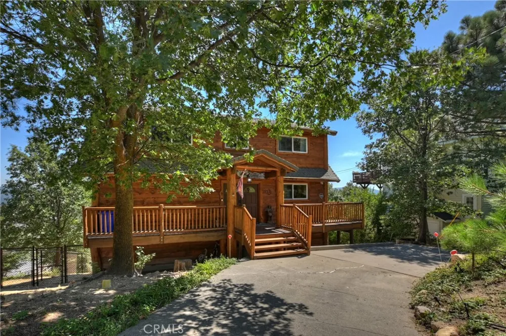 27721 Caribou Drive Lake Arrowhead, CA 92352