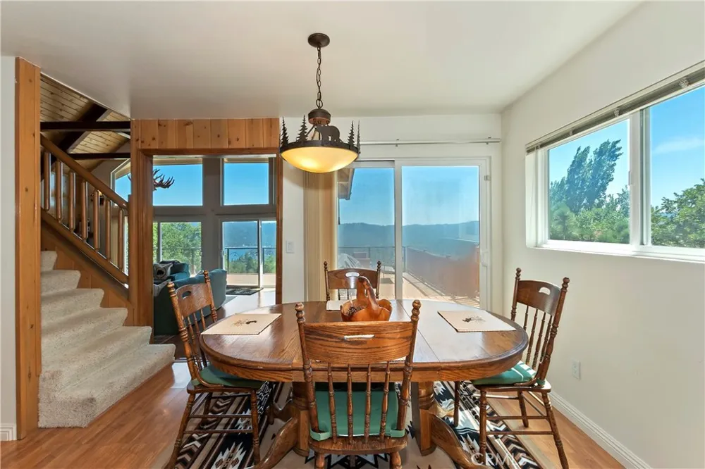 27721 Caribou Drive Lake Arrowhead, CA 92352