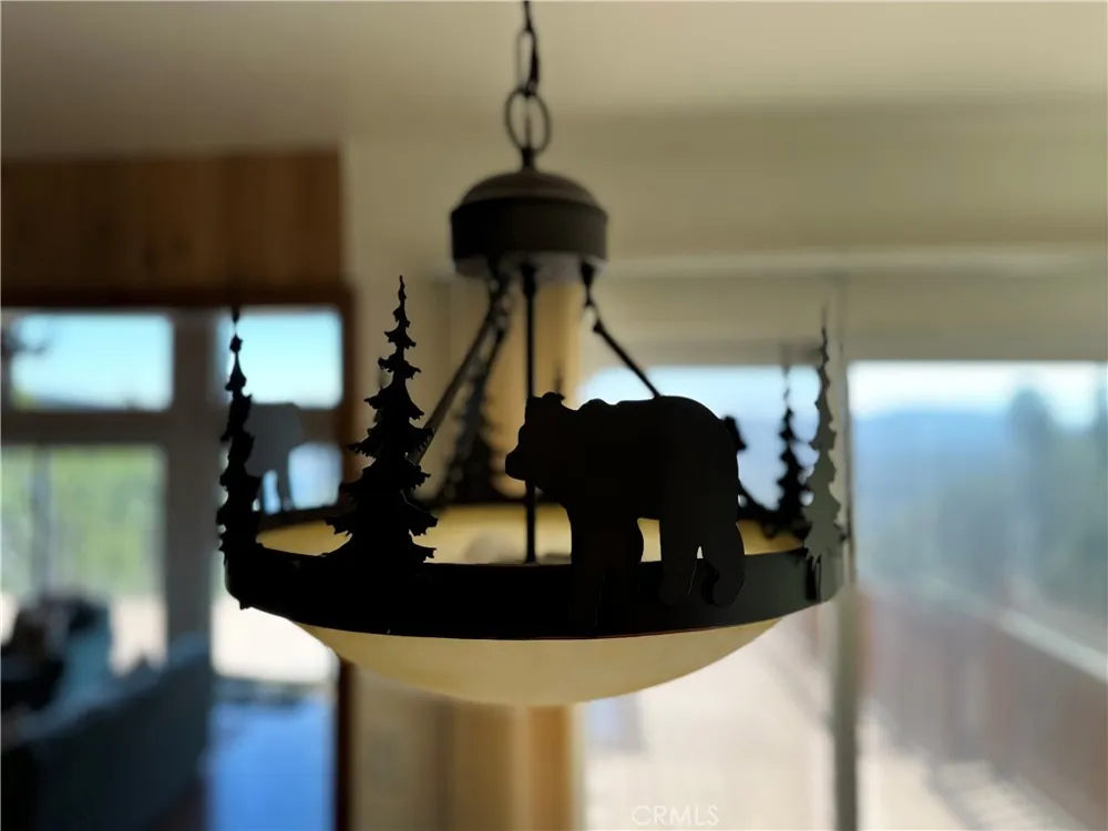 27721 Caribou Drive Lake Arrowhead, CA 92352