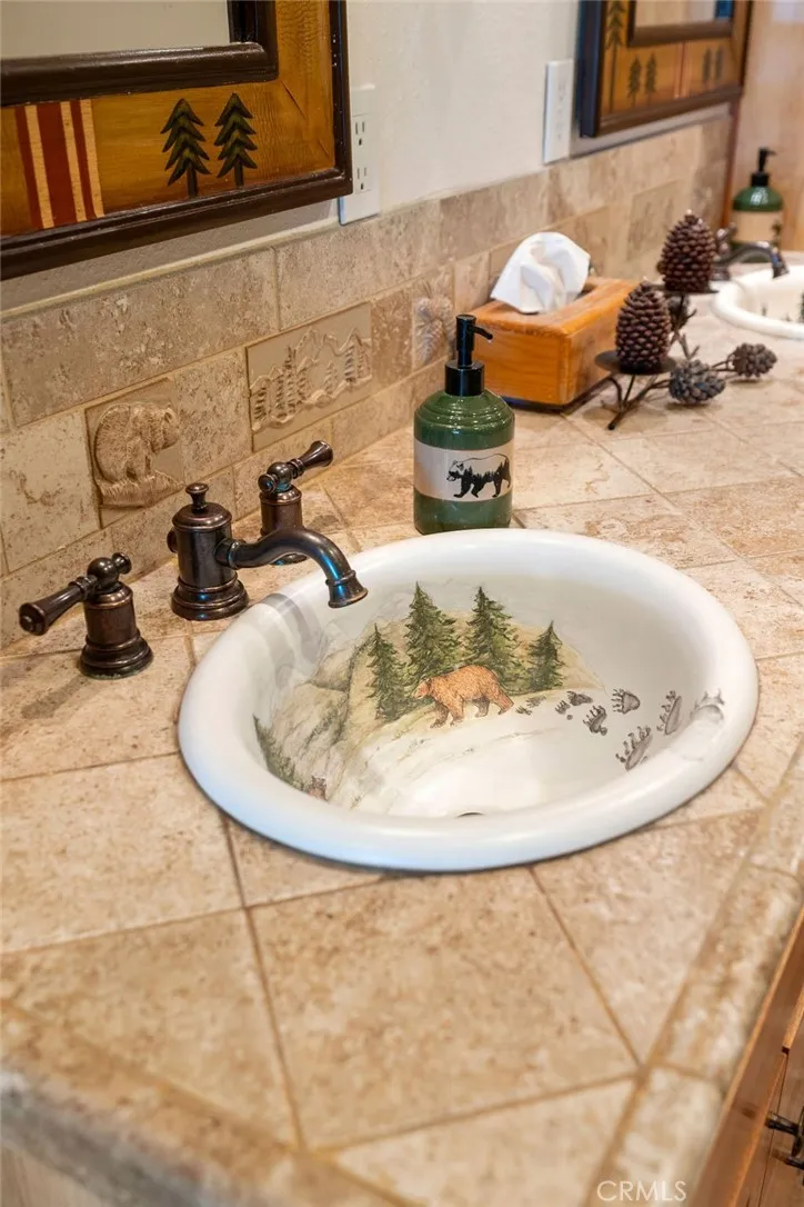 27721 Caribou Drive Lake Arrowhead, CA 92352