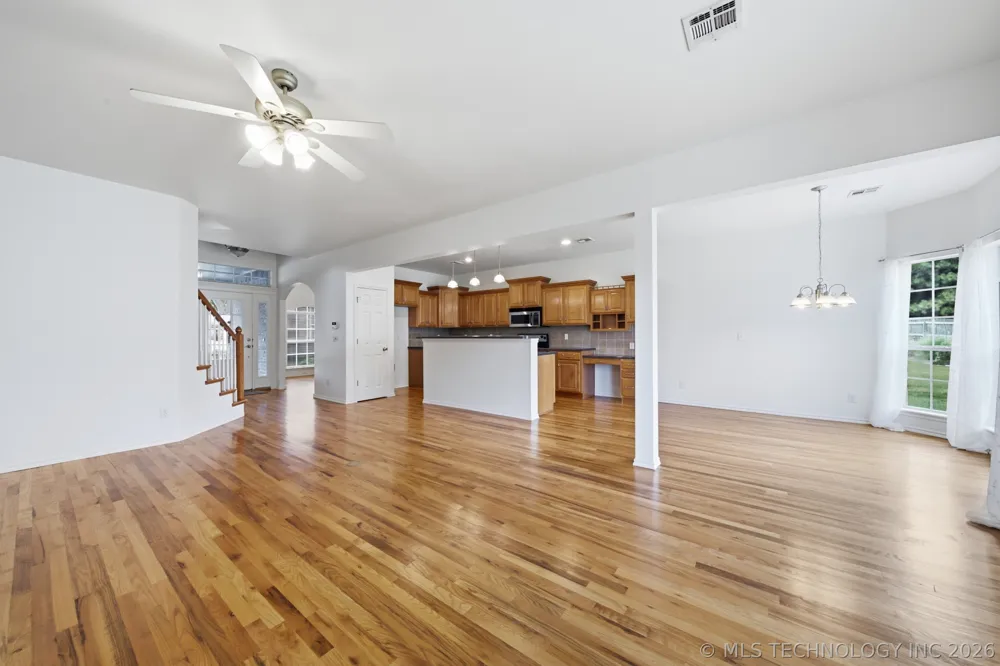 325 E 112th Street S Jenks, OK 74037