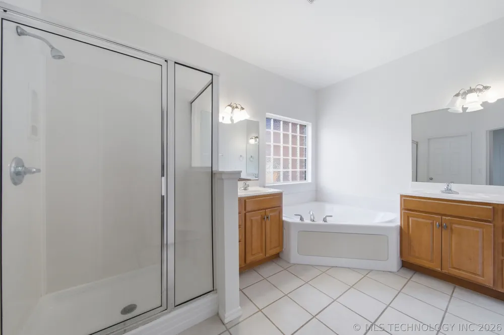 325 E 112th Street S Jenks, OK 74037