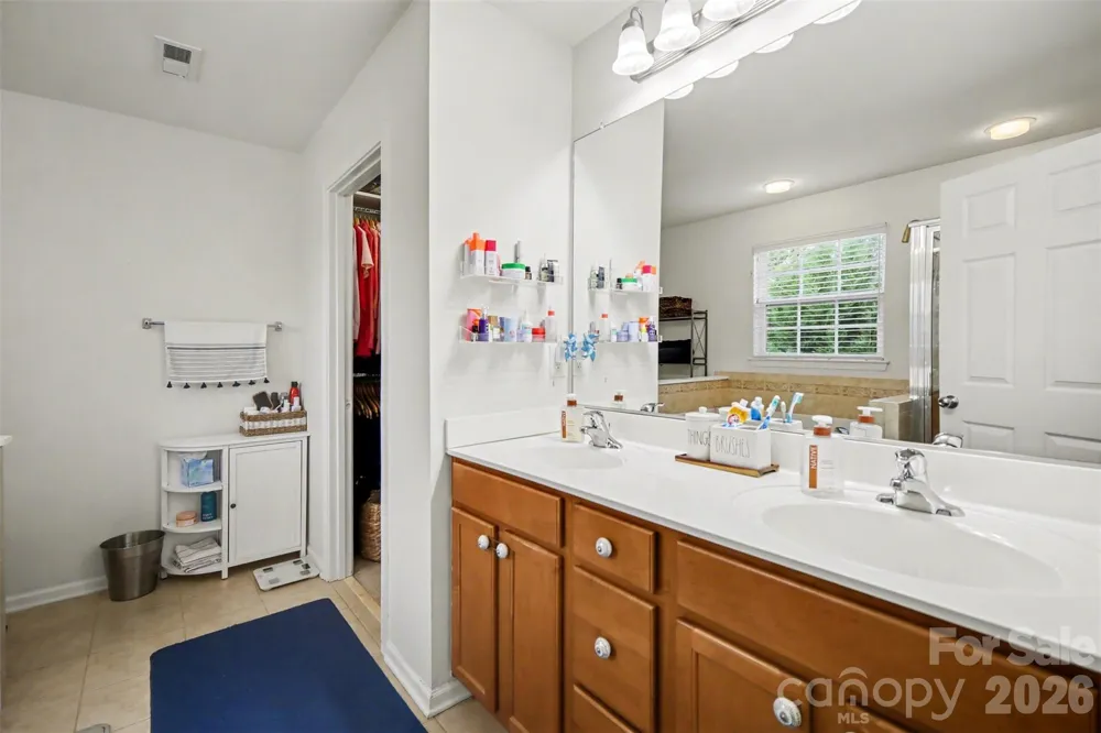 5705 Mossdale Lane Charlotte, NC 28278