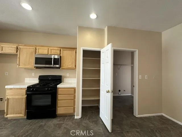 13611 Fern Pine Street Victorville, CA 92392