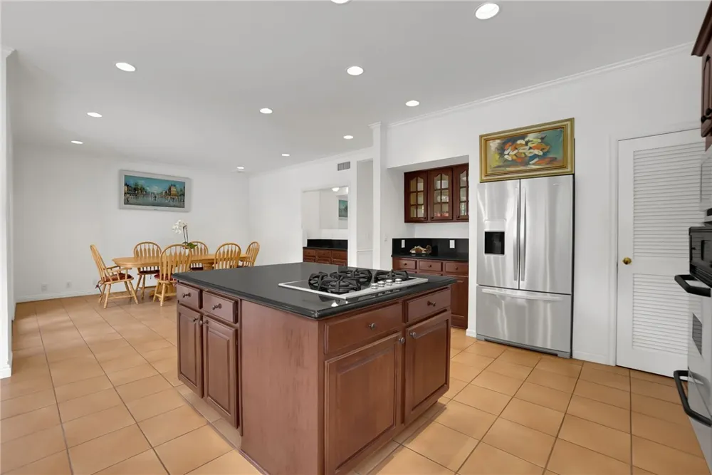 15129 Otsego Street Sherman Oaks, CA 91403