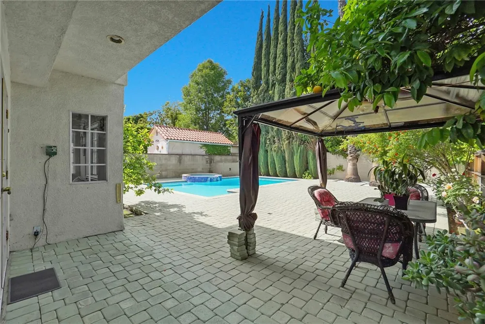 15129 Otsego Street Sherman Oaks, CA 91403