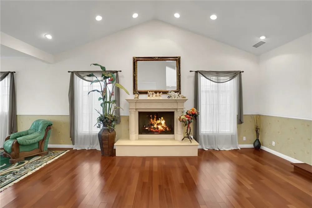 15129 Otsego Street Sherman Oaks, CA 91403