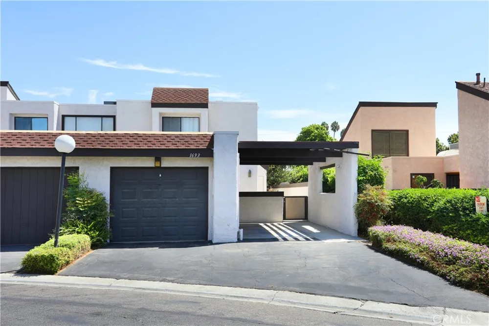 1693 S Heritage Anaheim, CA 92804