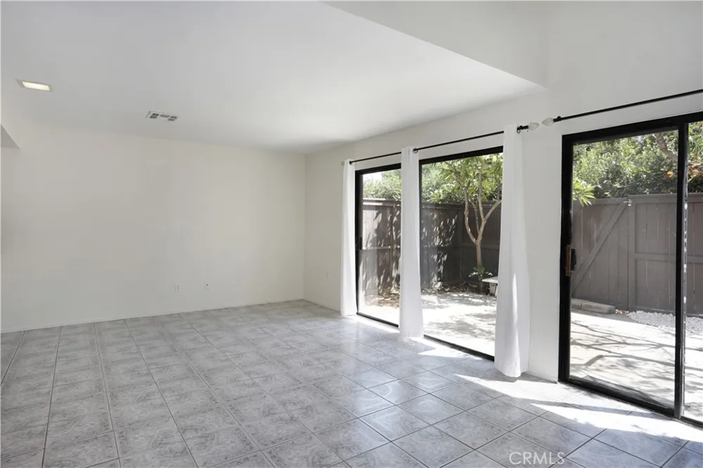 1693 S Heritage Anaheim, CA 92804