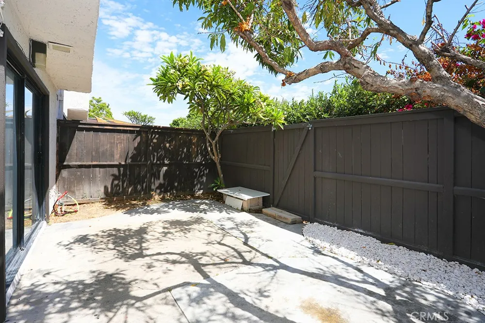 1693 S Heritage Anaheim, CA 92804