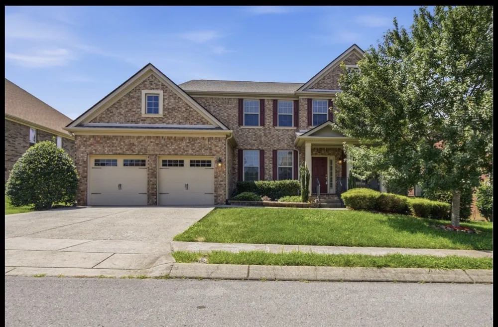 410 Valley Spring Dr Mount Juliet, TN 37122