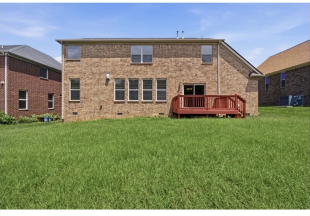 410 Valley Spring Dr Mount Juliet, TN 37122