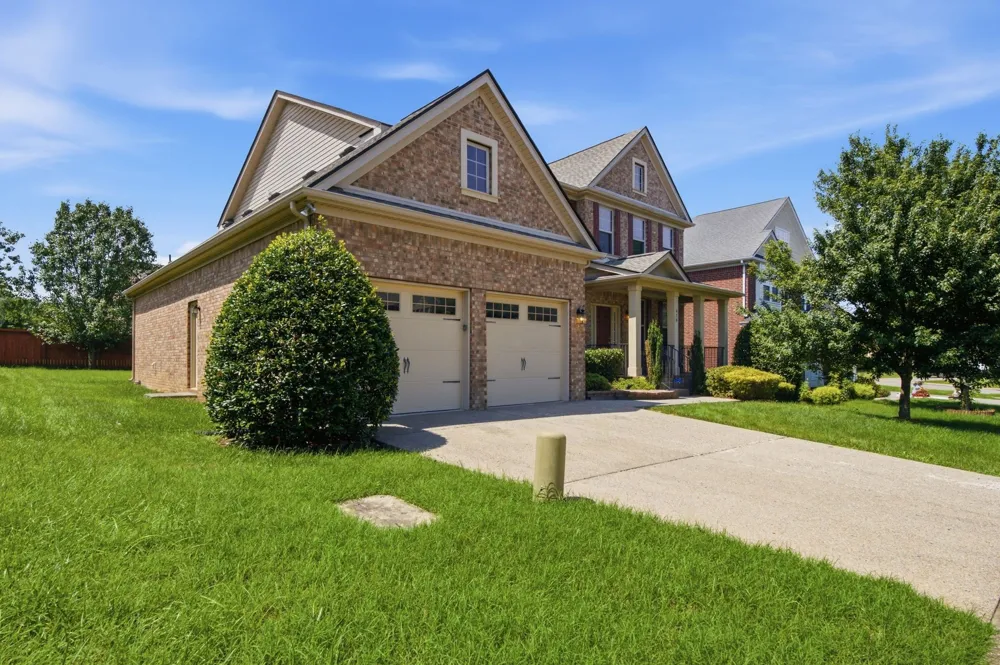 410 Valley Spring Dr Mount Juliet, TN 37122