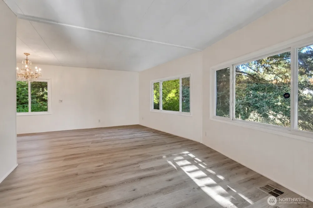 2500 S 370th Street #117 Federal Way, WA 98003