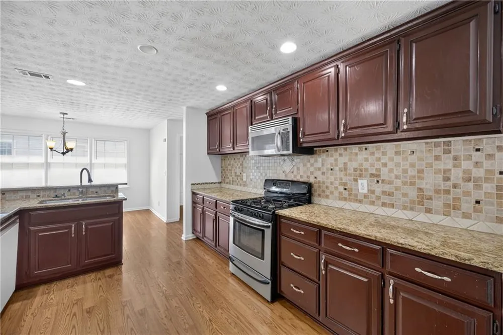 40 Jessamine Trail Lawrenceville, GA 30046