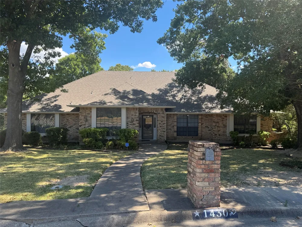 1430 Marlene Place DeSoto, TX 75115