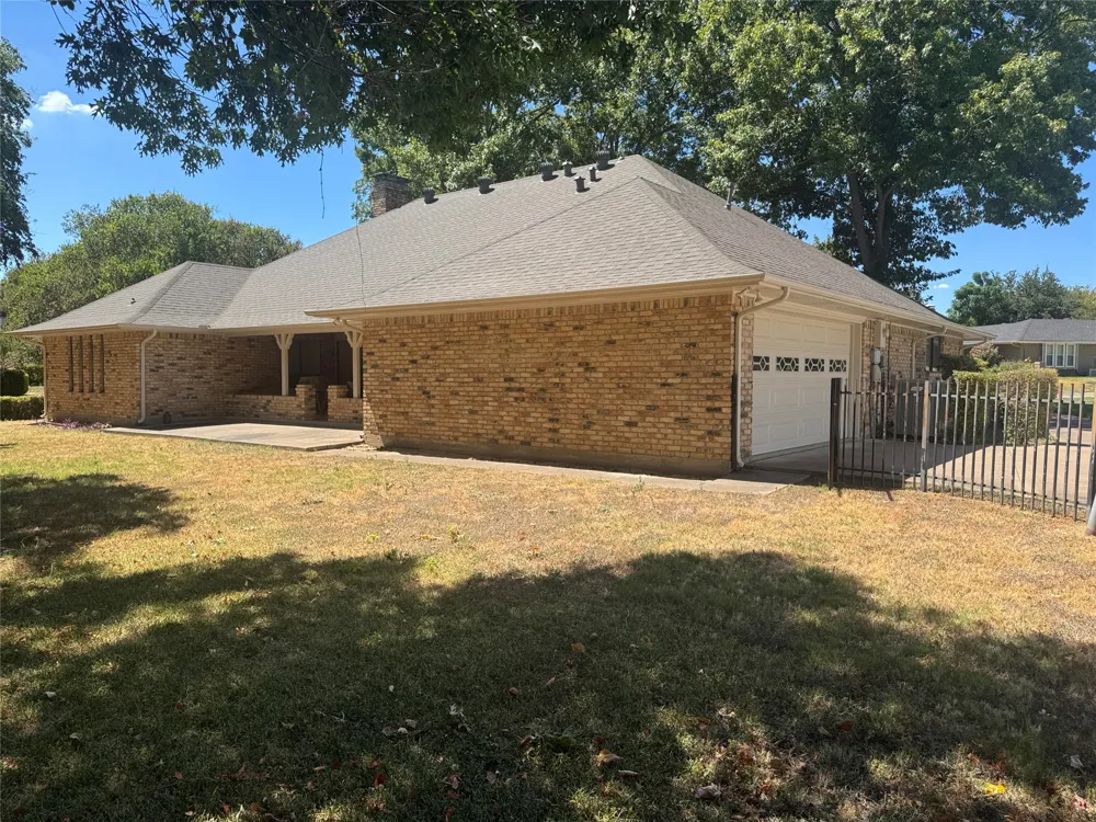 1430 Marlene Place DeSoto, TX 75115
