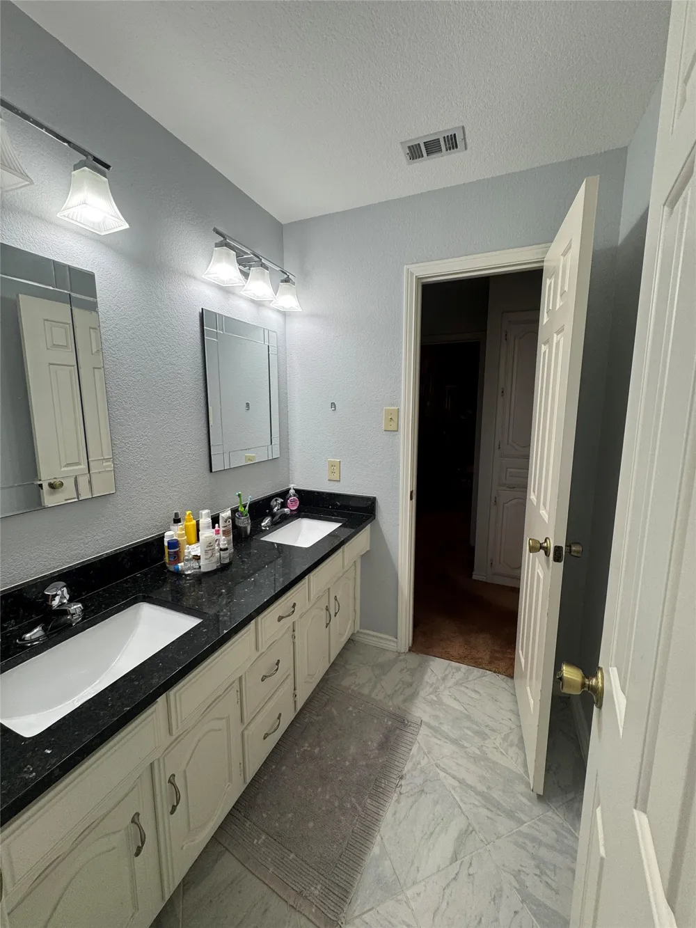 1430 Marlene Place DeSoto, TX 75115